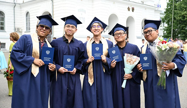 Higher IT School graduates from Indonesia received their diplomas 
